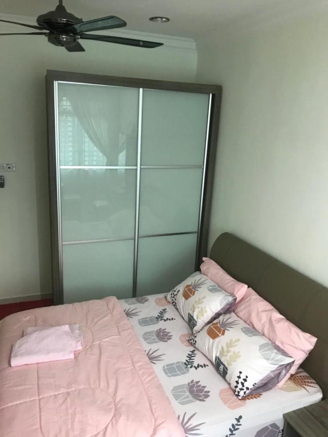 3r D'latania Senawang * Seremban