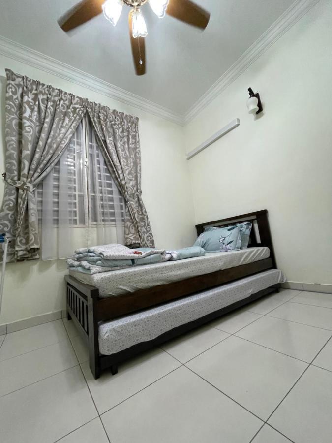 3r D'latania Senawang *